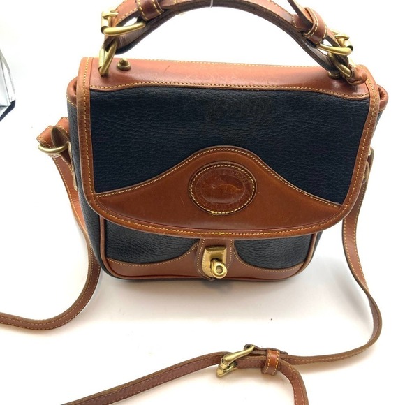 - Dooney & Bourke Square Carrier Crossbody Bag - Picture 6 of 8